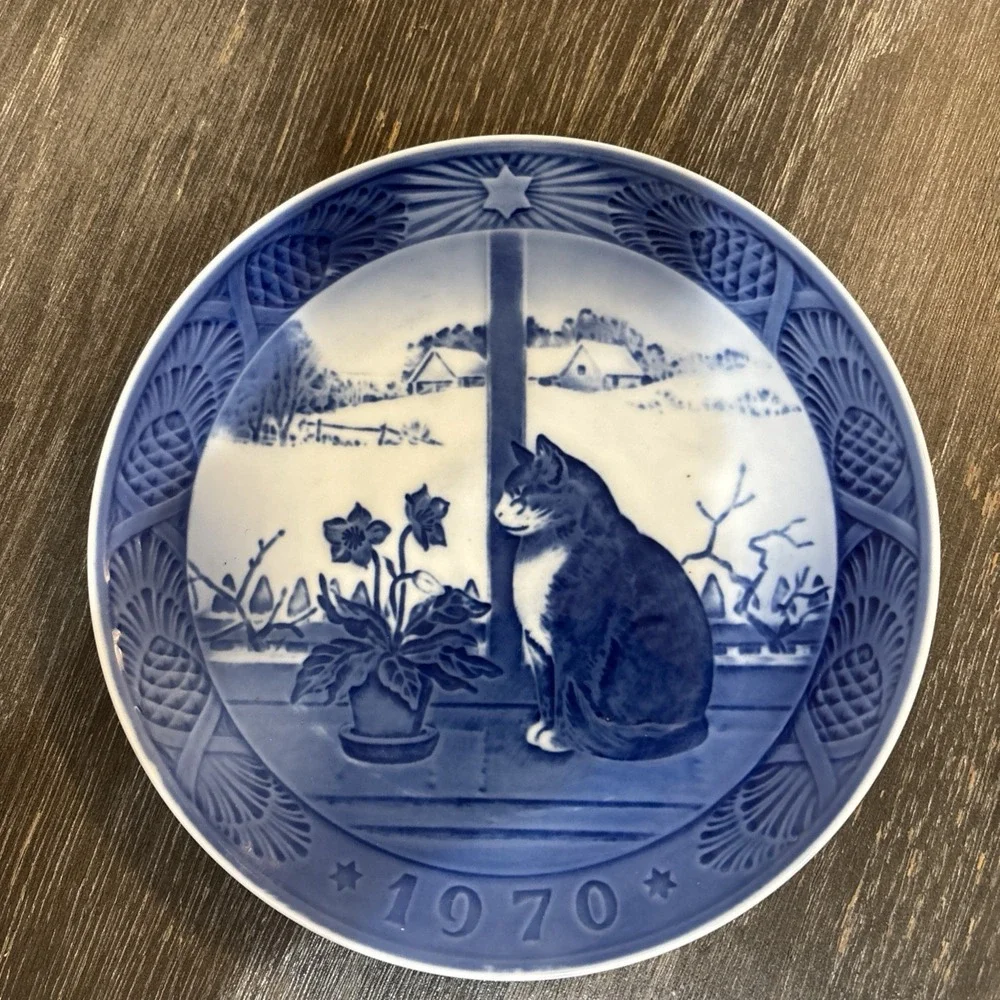 1970 Royal Copenhagen Christmas Plate 